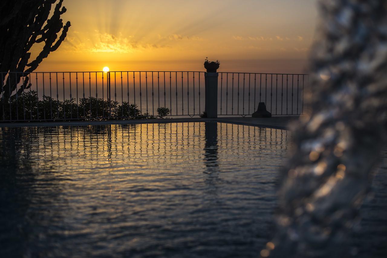 Hotel Carlo Magno Forio  Bagian luar foto