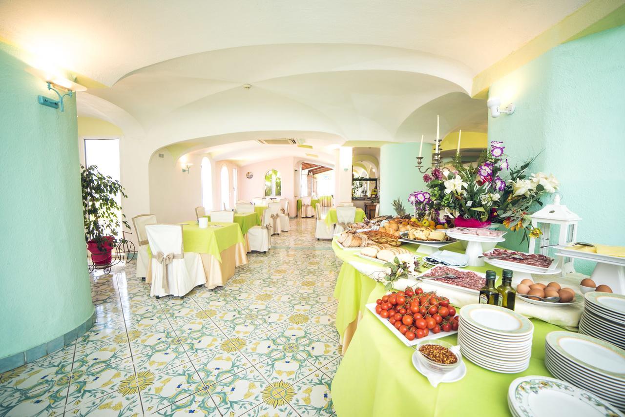 Hotel Carlo Magno Forio  Bagian luar foto