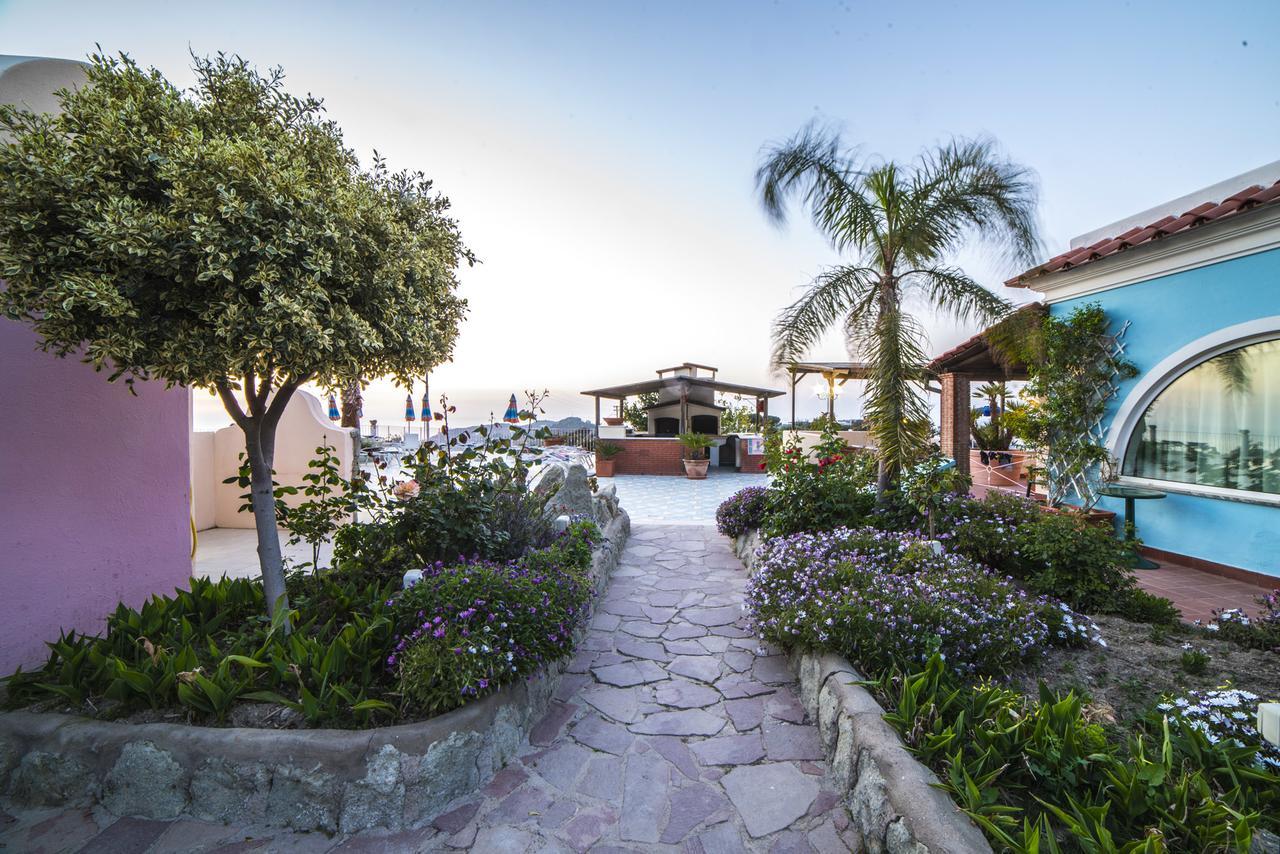 Hotel Carlo Magno Forio  Bagian luar foto