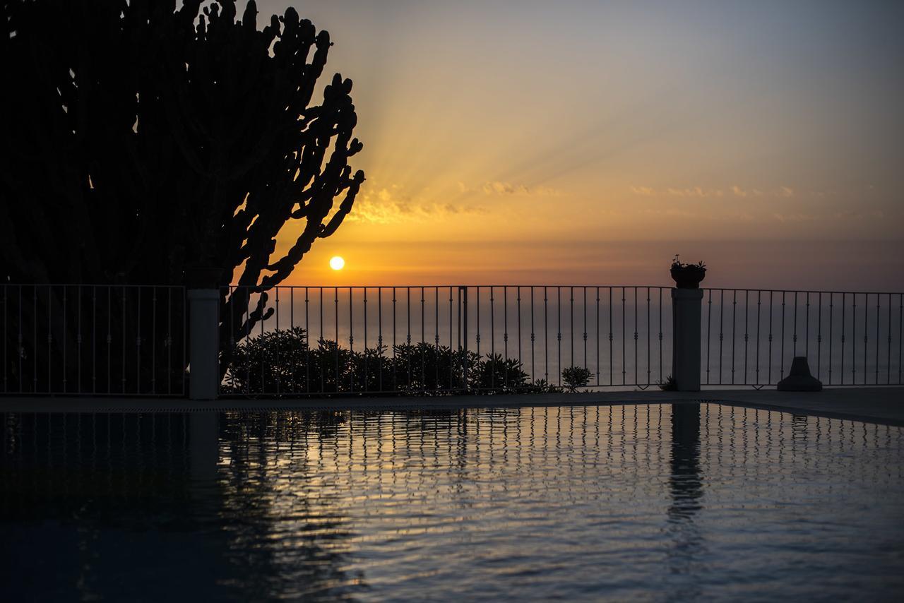 Hotel Carlo Magno Forio  Bagian luar foto